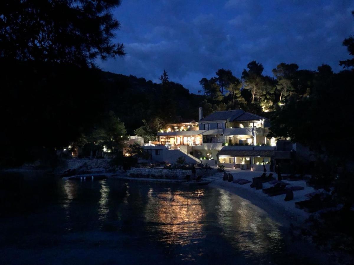 Little Green Bay Hotel Hvar Island ภายนอก รูปภาพ